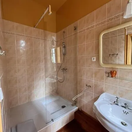 Demeure Familiale Du 19eme Siecle