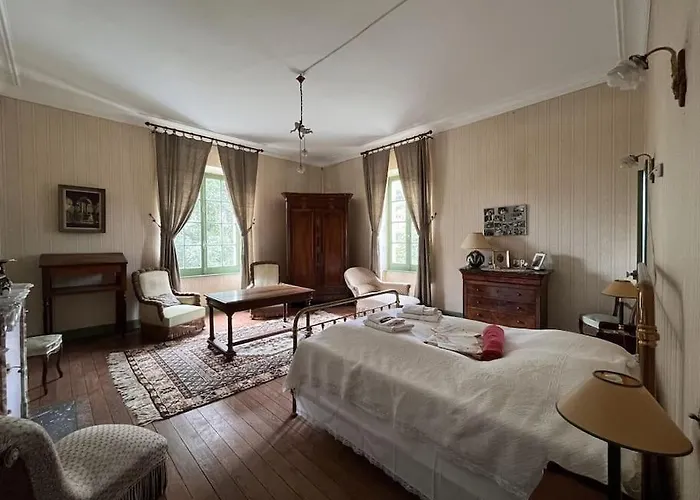 Demeure Familiale Du 19eme Siecle * Bram